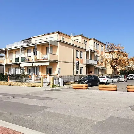 Apartament Vacanze 7 Follonica